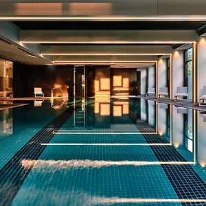 מלון Crowne Plaza By Ihg *****